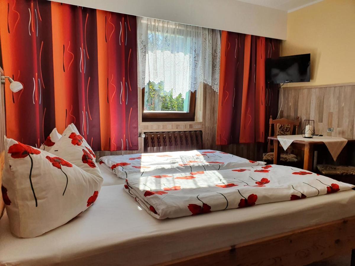 Gaestehaus Hutweide แบเรนชไตน์ ภายนอก รูปภาพ